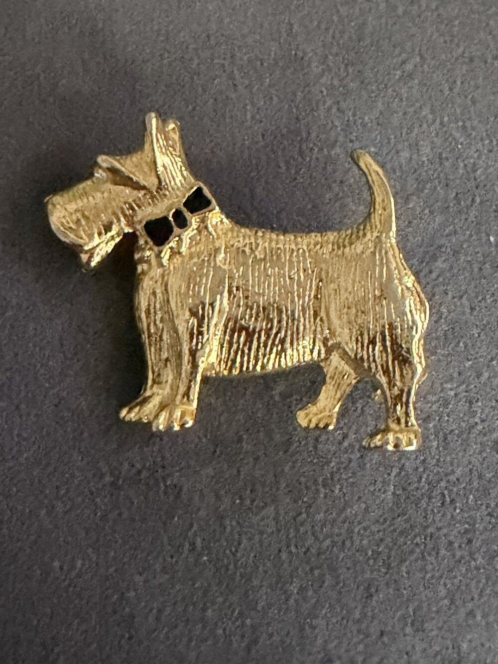 Vintage Gold Tone Scottie Dog Scottish Terrier Brooch Pin Textured Detail 1.5”